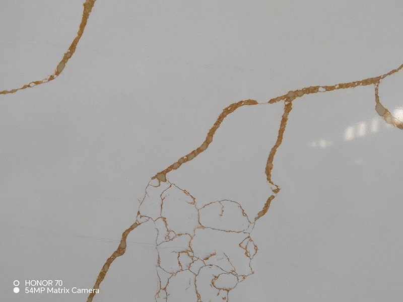 Quartz With Gold Veins suppliers